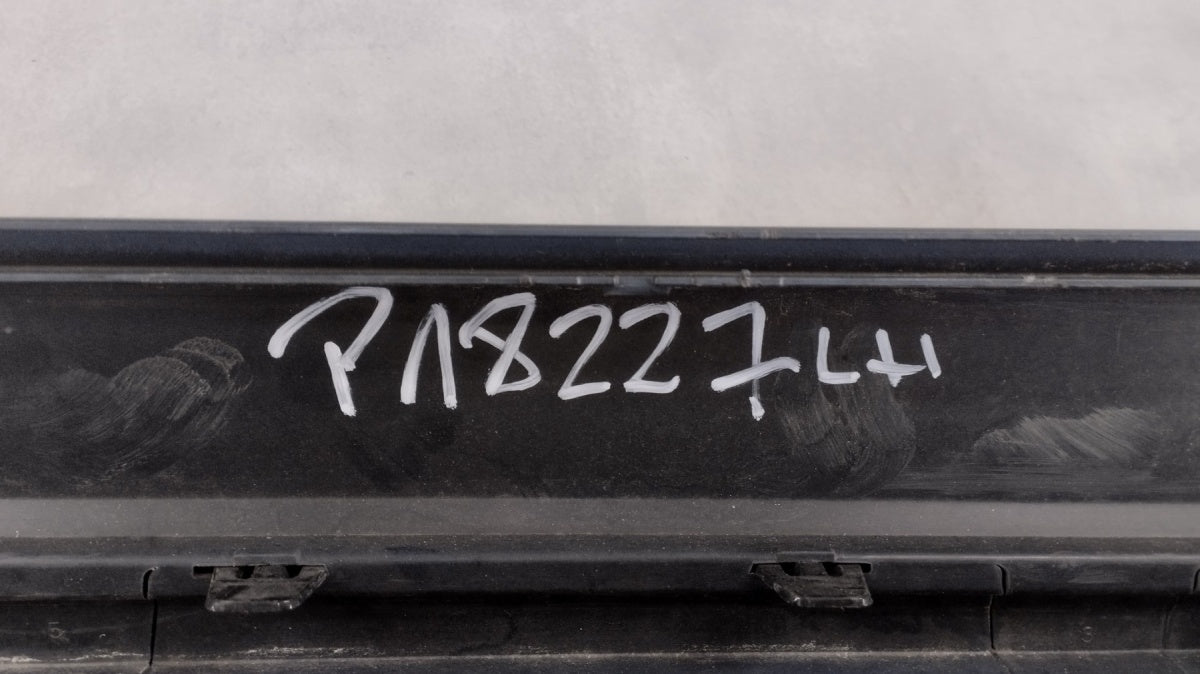 Lajsna praga lijevi BMW 1 F40 M paket 19-