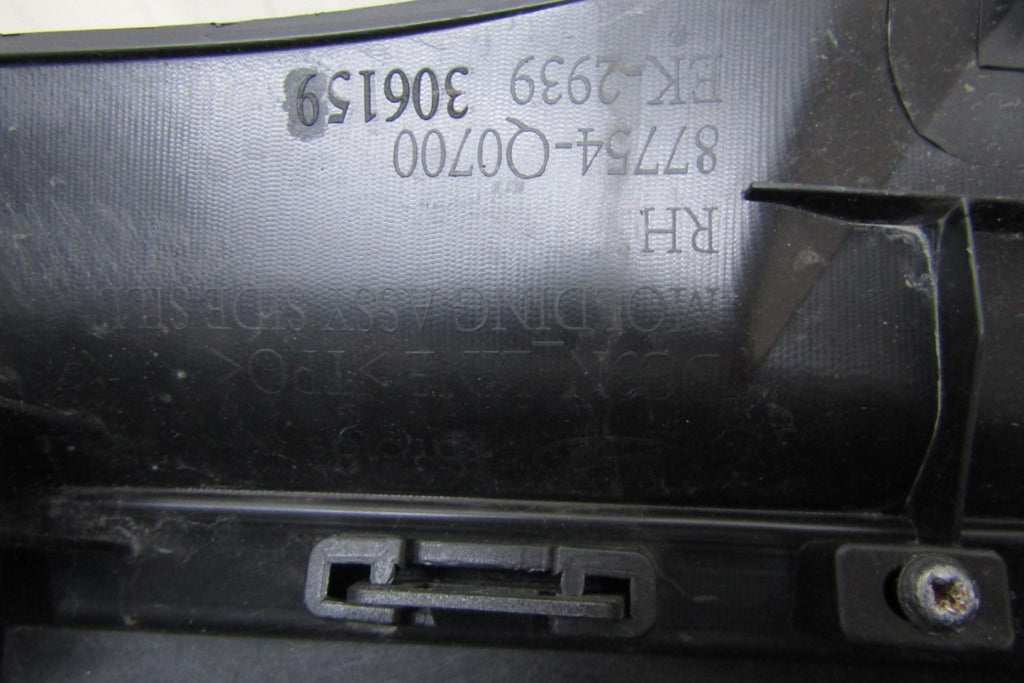 Lajsna praga desna Hyundai I20 3 N LINE 87754 q0700 20-