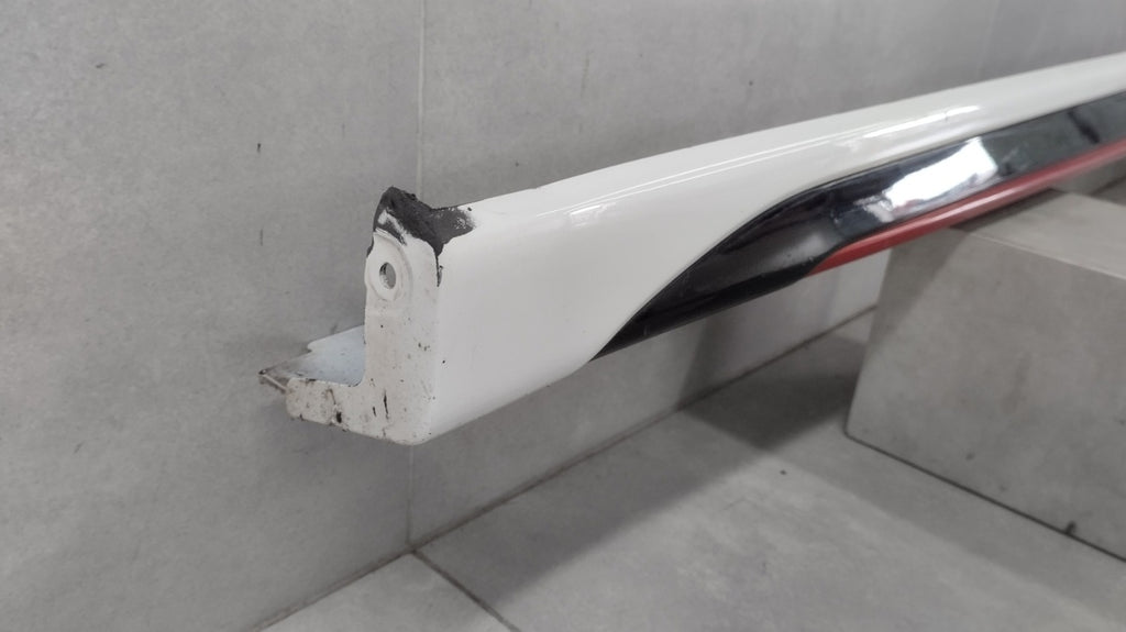 Lajsna praga lijevi Kia Ceed III 3 GT 18- 5D GT Line