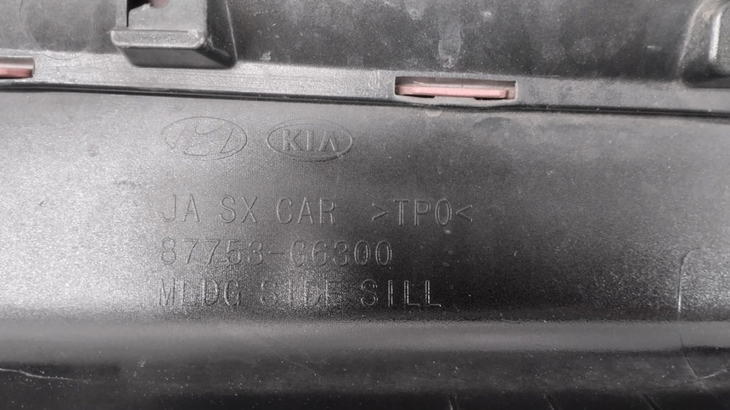 Lajsna praga lijevi KIA PICANTO 5D GT Line 17-