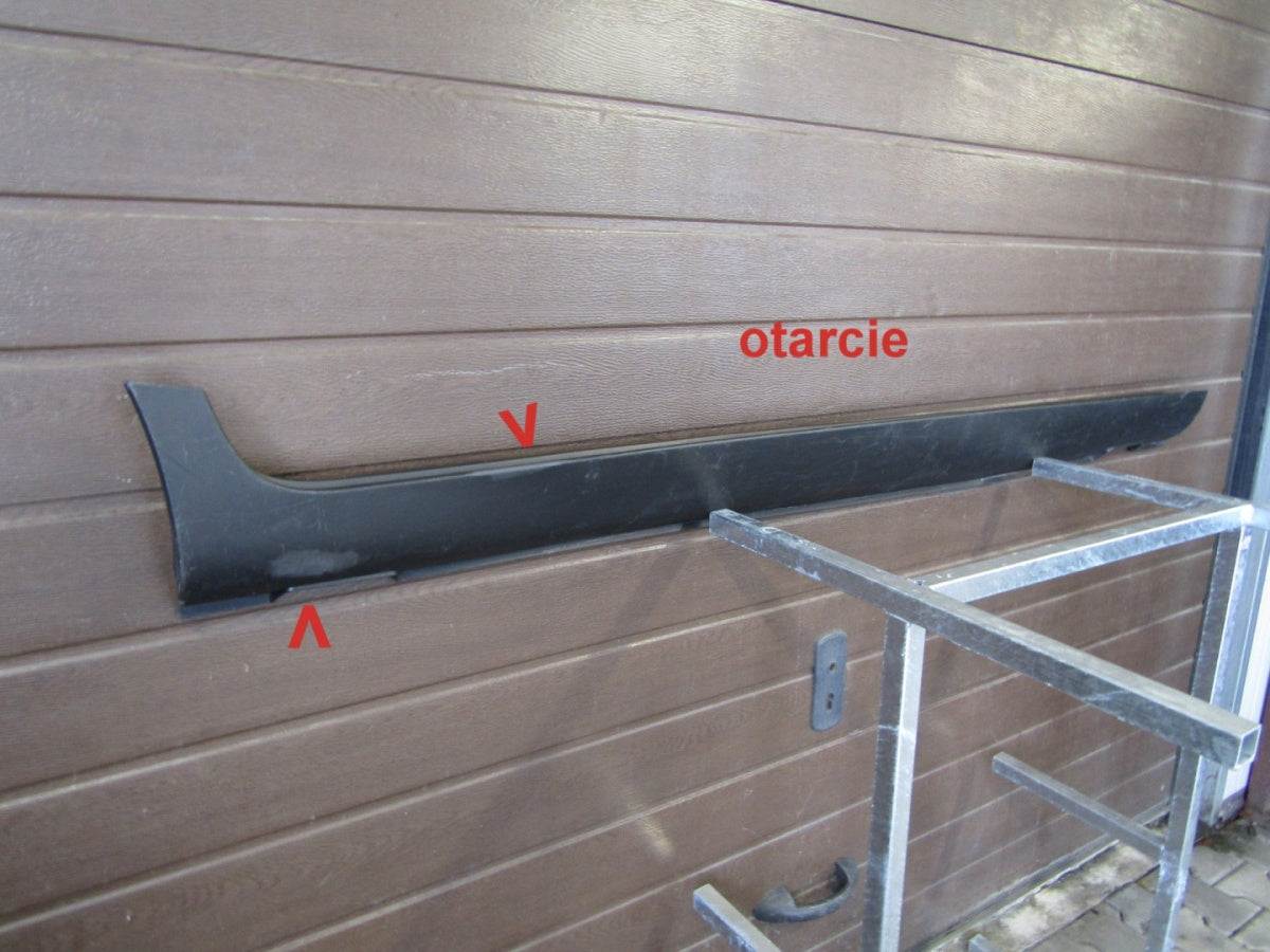 Lajsna praga desna KIA STONIC 17- 87754 h8400