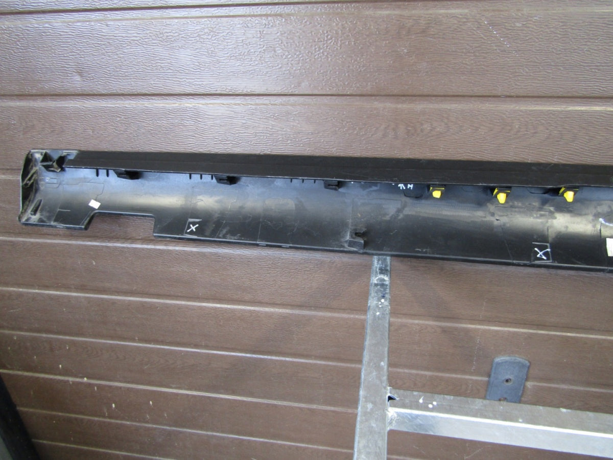 Lajsna praga desna KIA STONIC 17- 87754 h8400