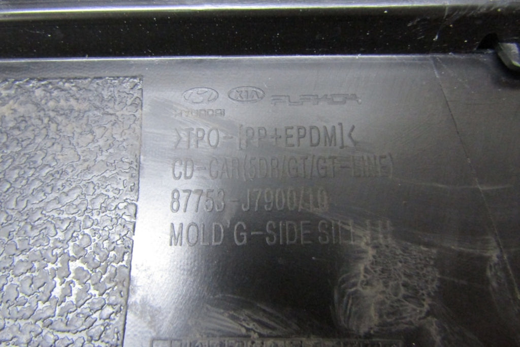 Lajsna praga lijevi Kia Ceed III 3 GT 18- 5D GT Line