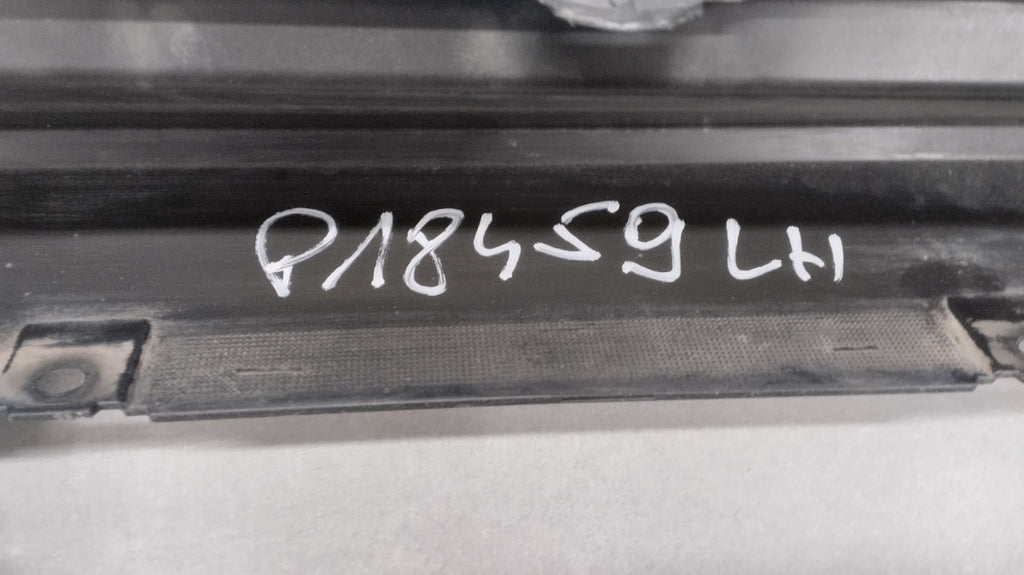Lajsna praga lijevi BMW G80 M3 20- M-3 51778084407
