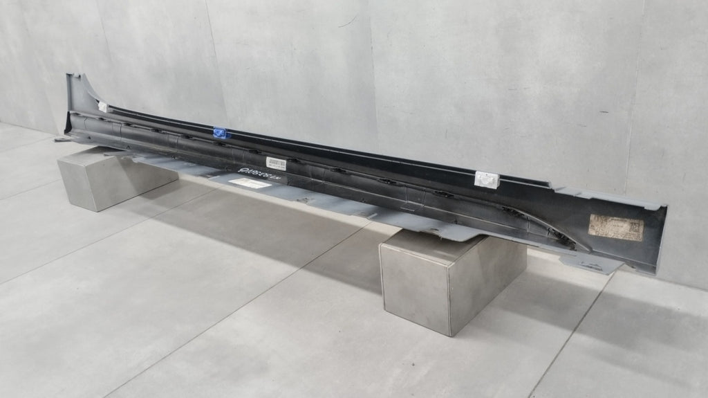 Lajsna praga lijeva BMW 2 F44 M paket 19-