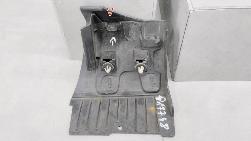 Lajsna praga błotnika lijevi lijevi prednji Mazda CX3 CX-3 14-21 d10e-b0012