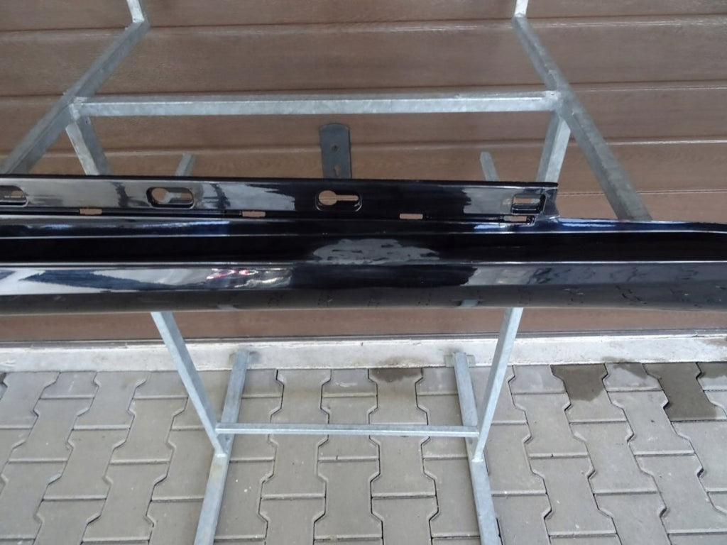 Lajsna praga lijeva Mercedes E 207 AMG Cabrio