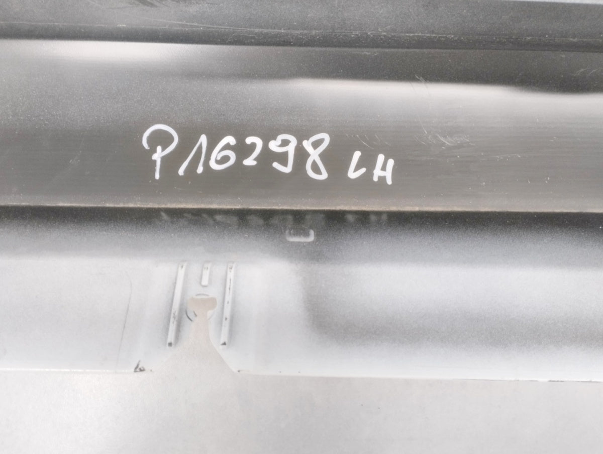 Lajsna praga lijevi Mercedes E Coupe 238 AMG 16-