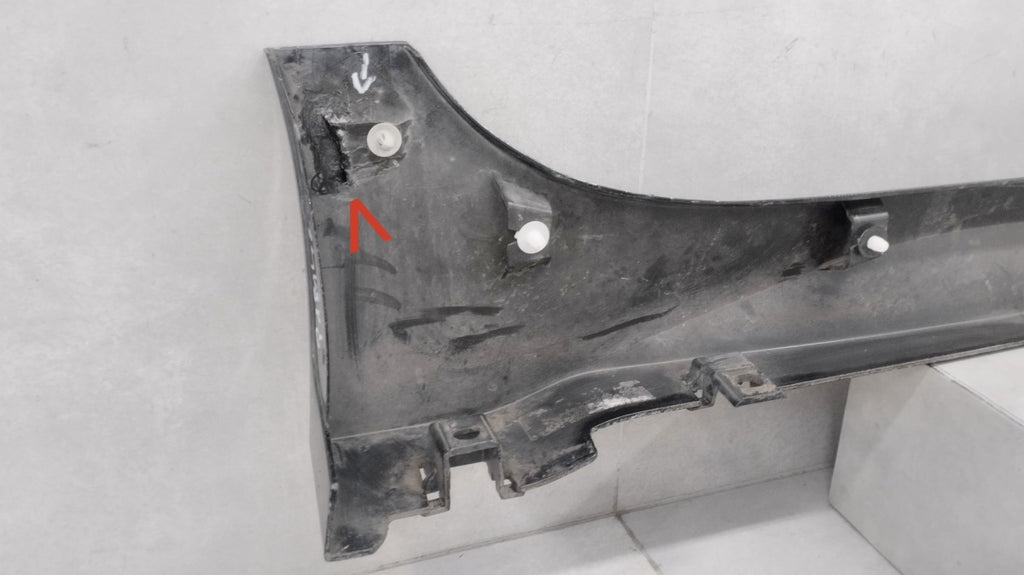 Lajsna praga lijeva Nissan Leaf II ZE1 17- gg440-0275c-c