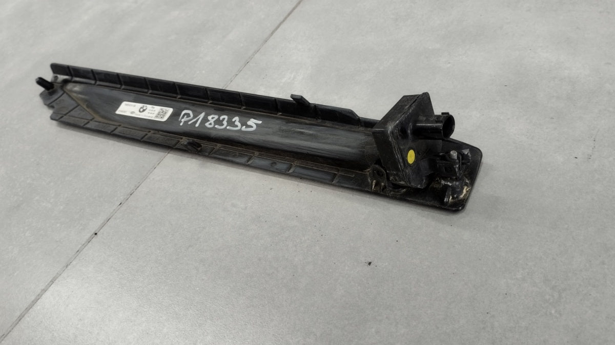 Slizg LED lampka mocowanie lijevi lijevi listwy progowej BMW i4 G26 20-