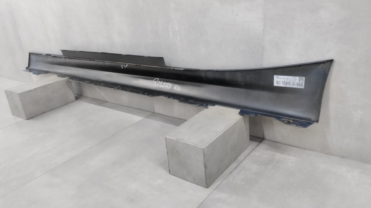 Lajsna praga desni BMW F21 F22 F23 M-paket -21