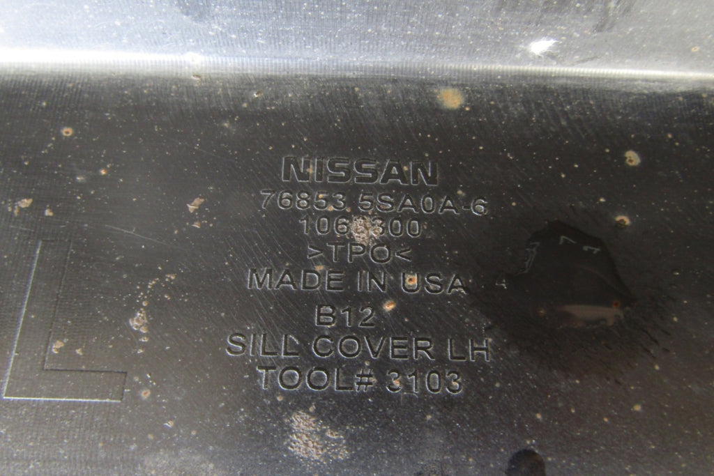 Lajsna praga lijeva Nissan Leaf II ZE1 17-