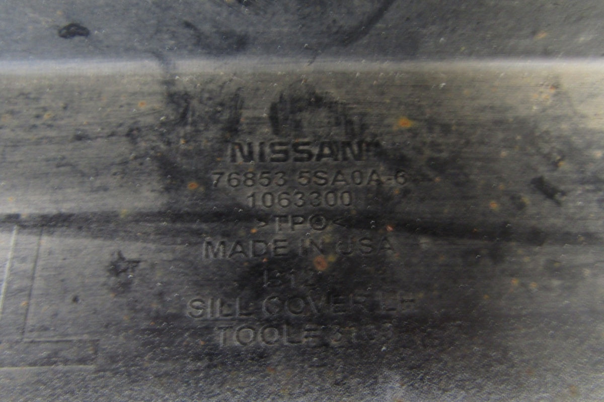 Lajsna praga lijeva Nissan Leaf II ZE1 17-
