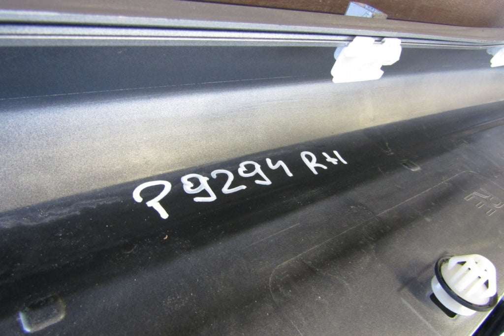 Lajsna praga desna Mercedes C 257 CLS prag 18-
