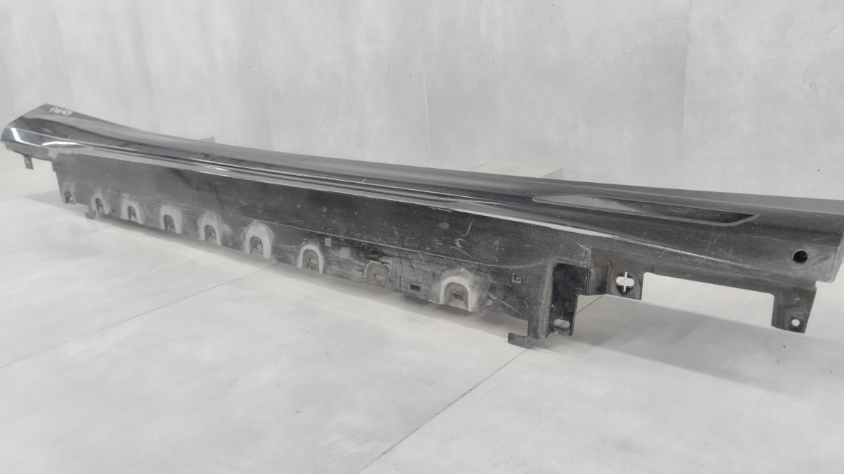 Lajsna praga desna BMW i5 G60 G61 xDRIVE eDRIVE M60 23-