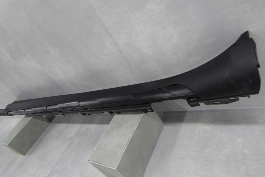 Lajsna praga lijevi Porsche TAYCAN 9J0 CROSS TURISMO 21-