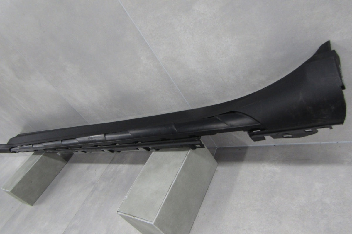 Lajsna praga lijevi Porsche TAYCAN 9J0 CROSS TURISMO 21-