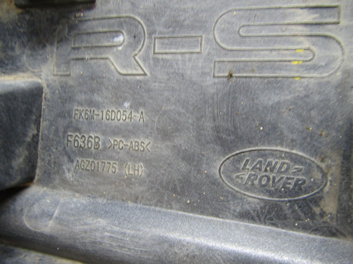 Lajsna praga błotnika lijeva Range Rover SVR L405 13-21