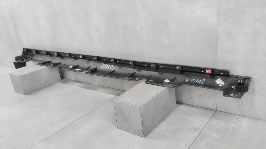 Lajsna praga lijeva Hyundai Kona 2 II 22-