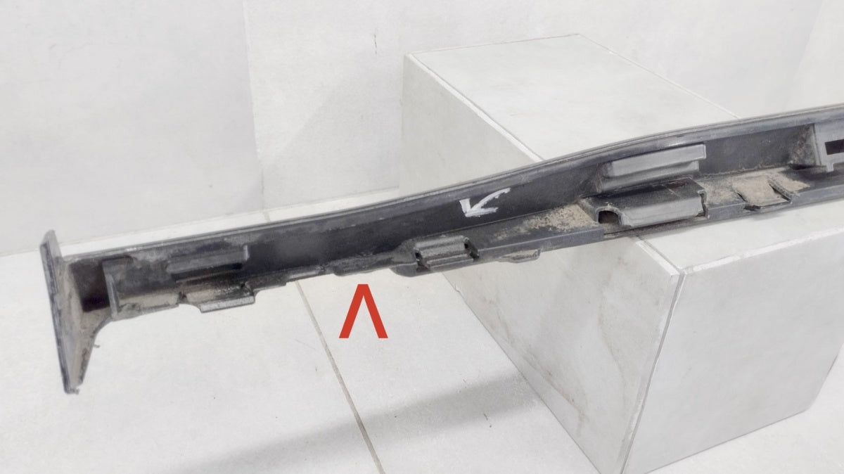 Lajsna praga desni VW Golf 8 5H0 R Line HB 19-