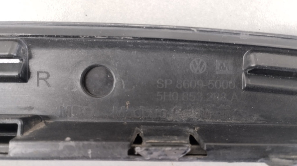 Lajsna praga desni VW Golf 8 5H0 R Line HB 19-