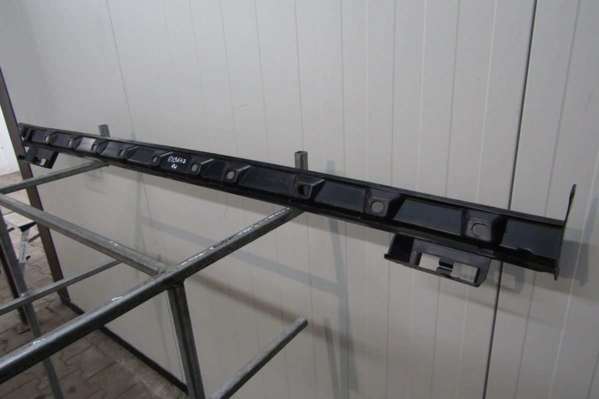 Lajsna praga desna Suzuki Swift V 10-17 77211-68L0