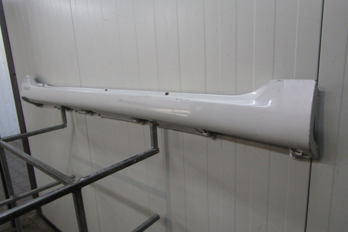 Lajsna praga desni Suzuki Swift VII MK7 24- novi model