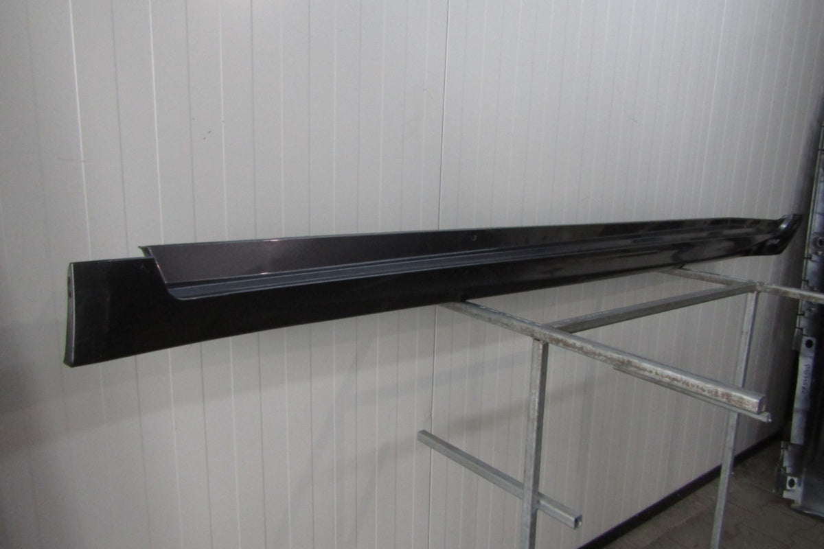 Lajsna praga lijeva Toyota Avensis Lift 15-18 T27