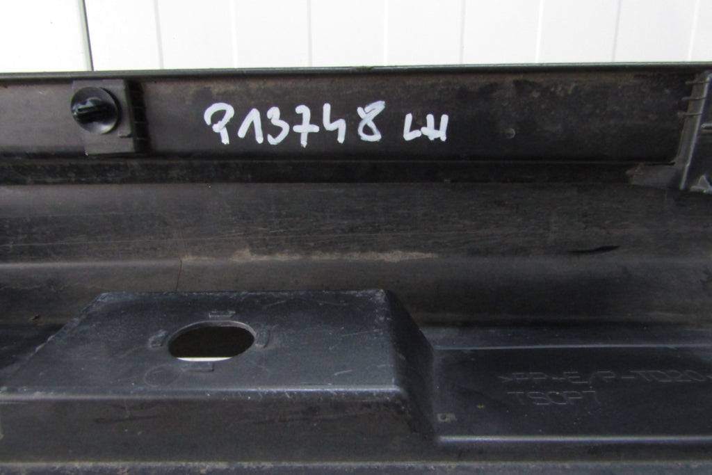 Lajsna praga lijeva Toyota Avensis Lift 15-18 T27