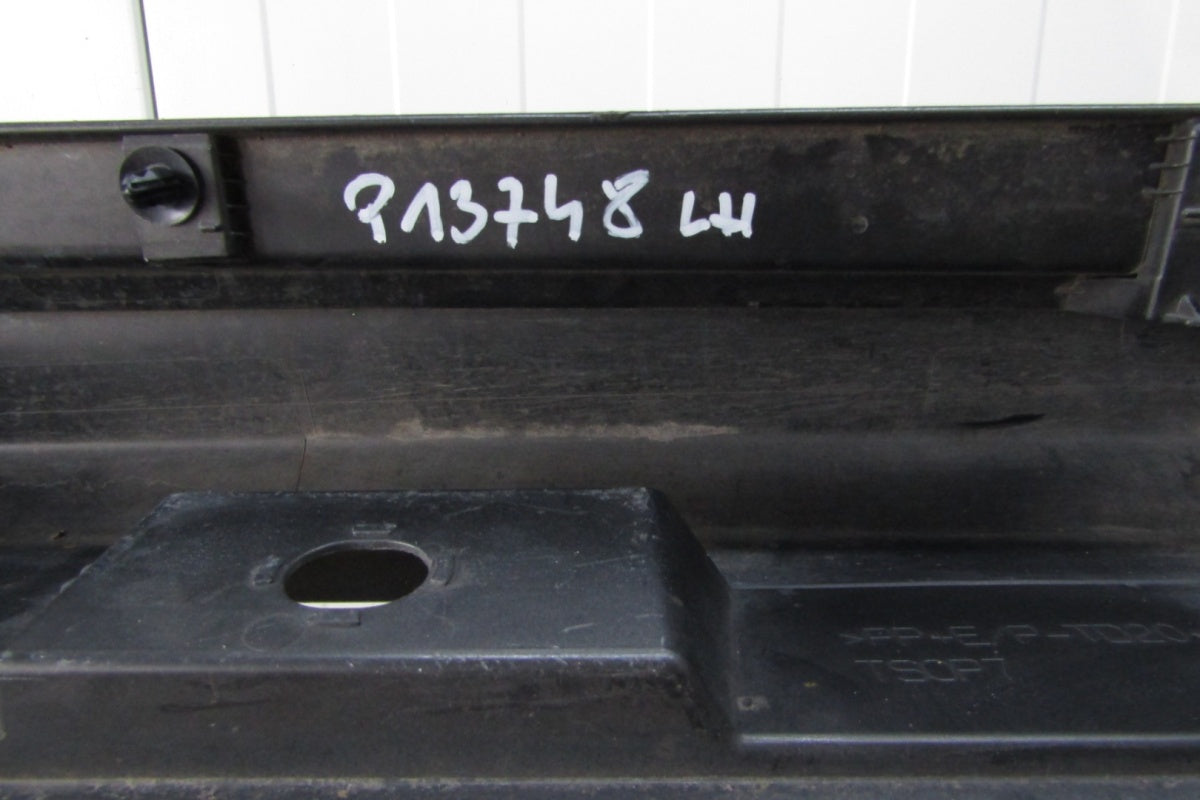 Lajsna praga lijeva Toyota Avensis Lift 15-18 T27