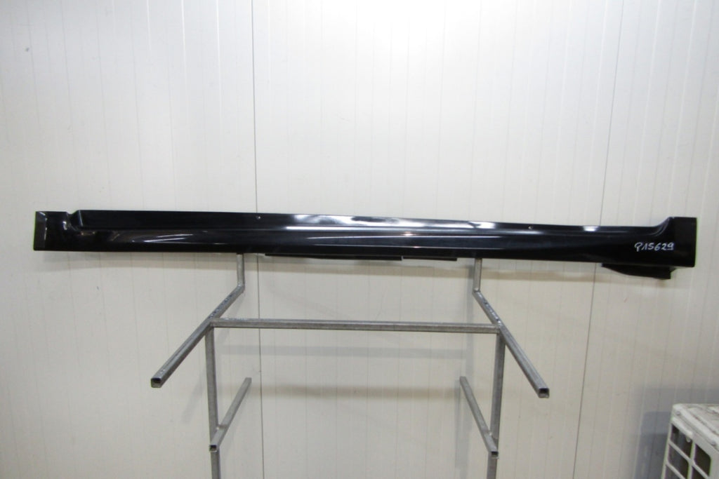Lajsna praga lijevi Toyota Avensis Lift 15-18 T27