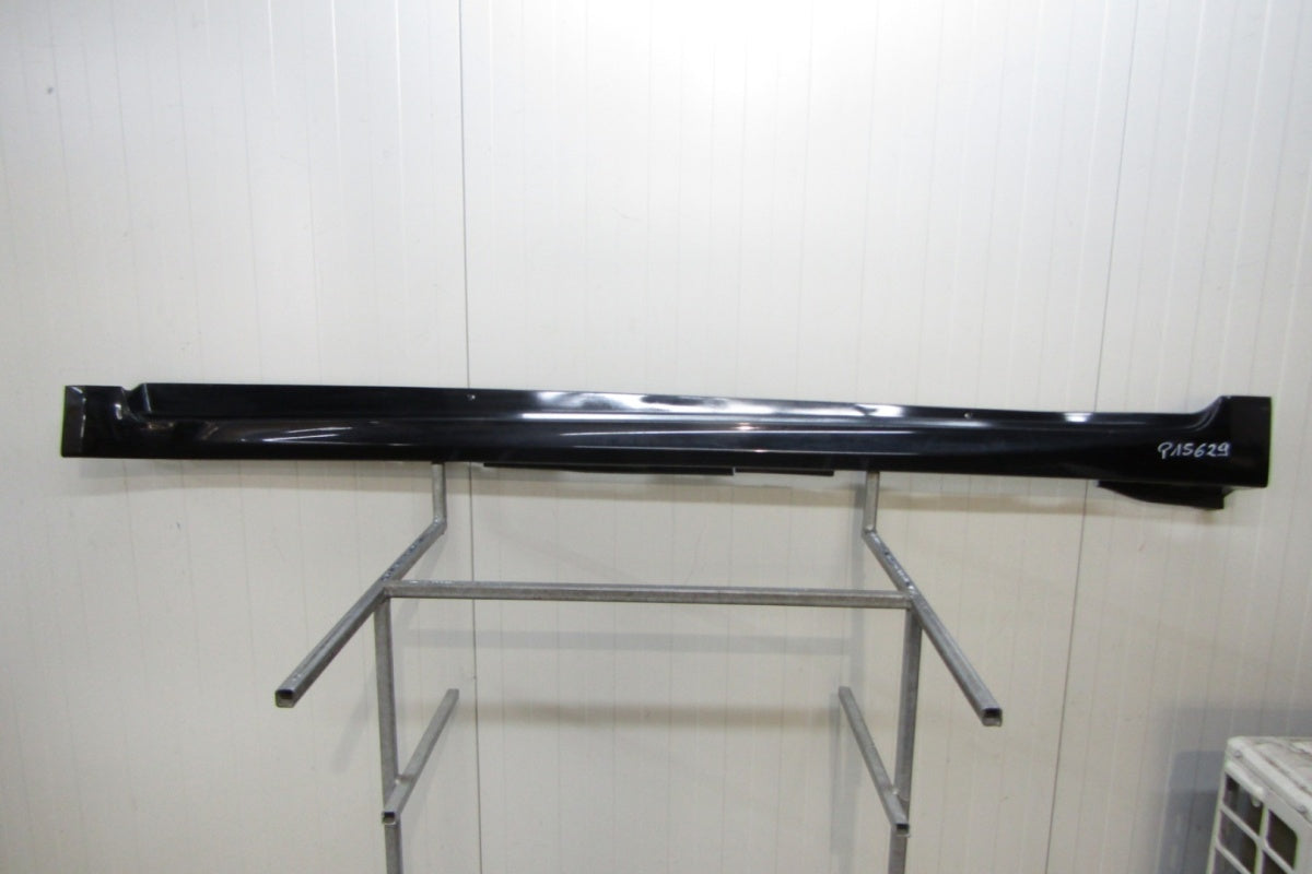 Lajsna praga lijevi Toyota Avensis Lift 15-18 T27