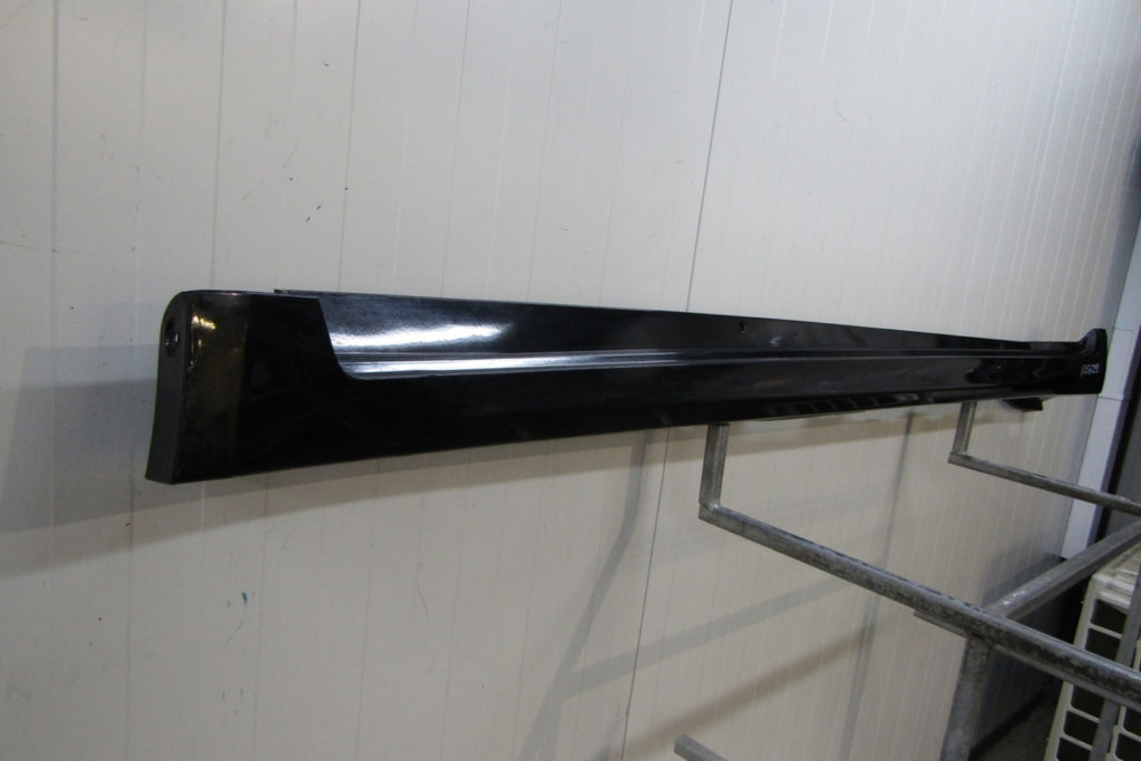 Lajsna praga lijevi Toyota Avensis Lift 15-18 T27
