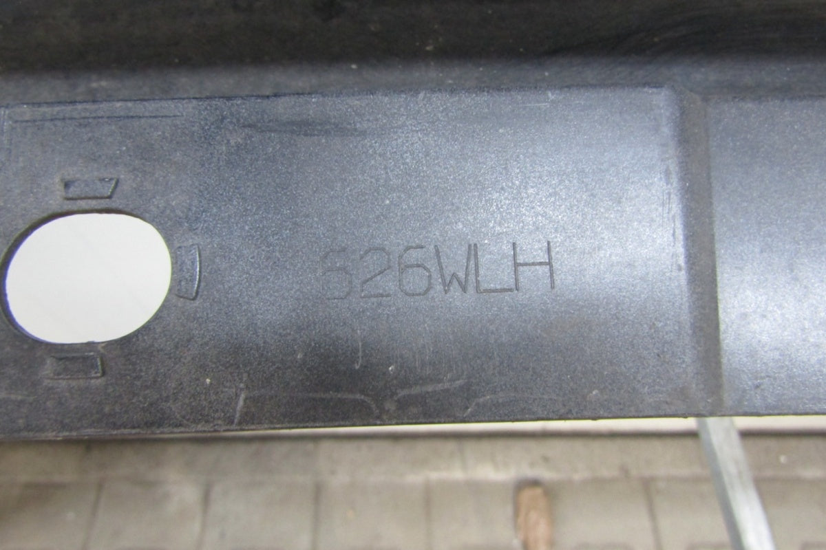 Lajsna praga lijevi Toyota Avensis Lift 15-18 T27