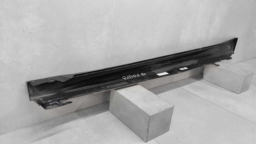 Lajsna praga desni BMW IX2 ix 2 U10 M paket 23-