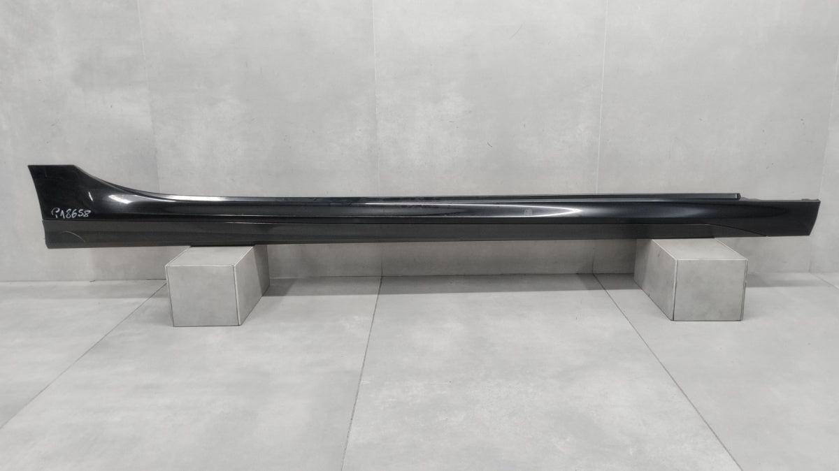 Lajsna praga desna BMW 2 F44 M paket 19-