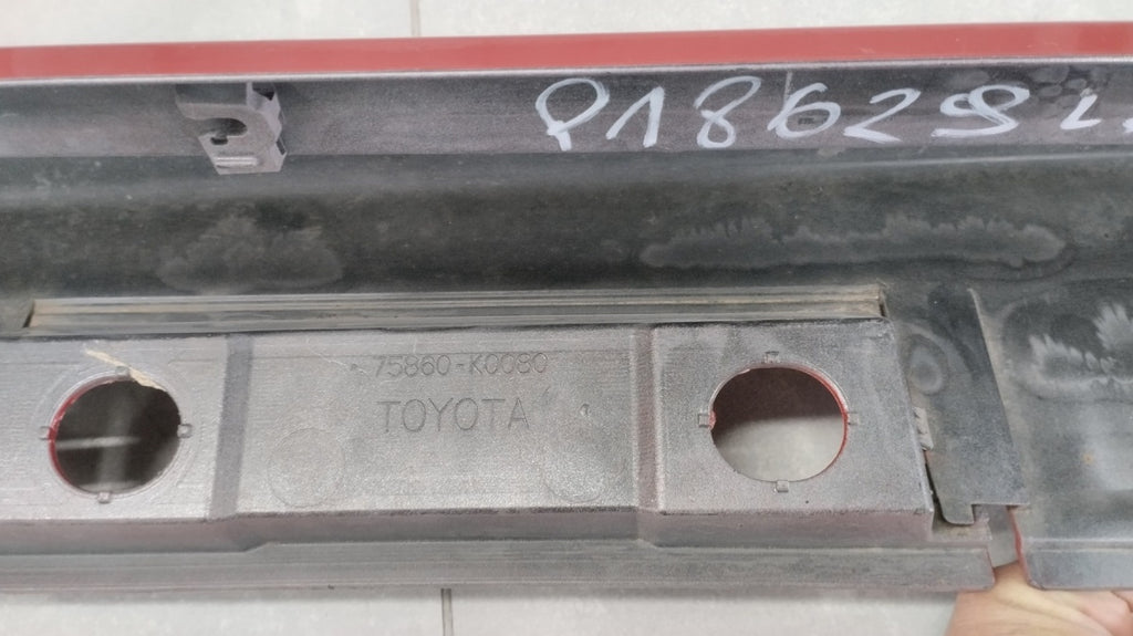 Lajsna praga lijevi Toyota Yaris 4 IV 20- Mazda 2 22- Hybrid