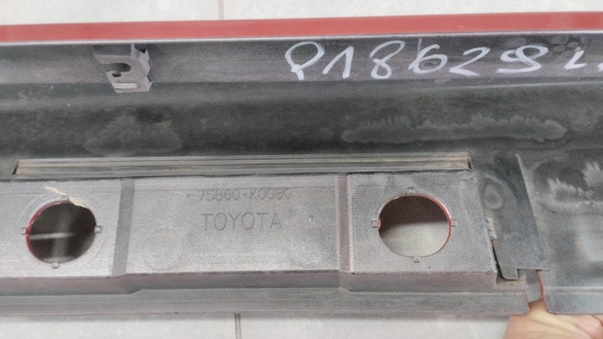 Lajsna praga lijevi Toyota Yaris 4 IV 20- Mazda 2 22- Hybrid