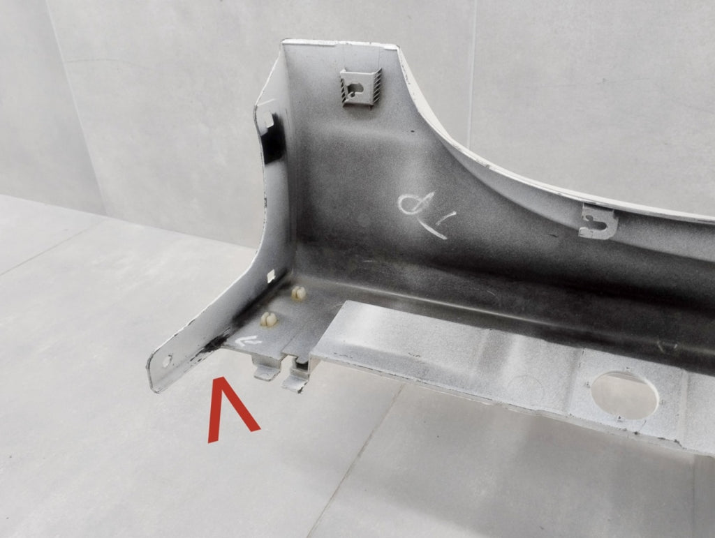 Lajsna praga lijevi Toyota Yaris 4 IV 20- Mazda 2 22- Hybrid