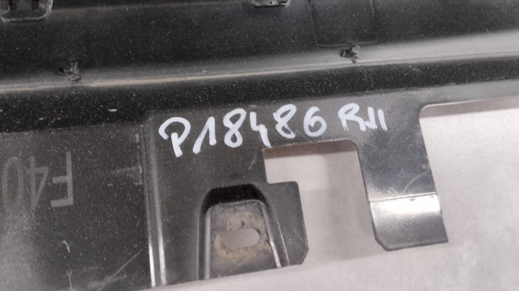 Lajsna praga desni BMW 1 F40 M paket 19-