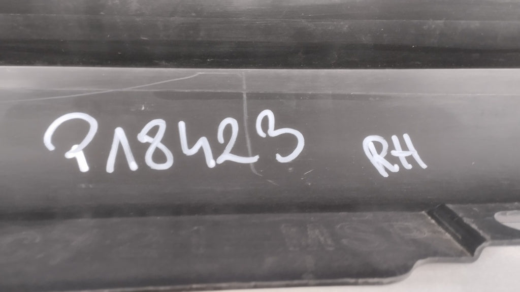 Lajsna praga desni BMW 3 G20 G21 M paket 18- sedan kombi