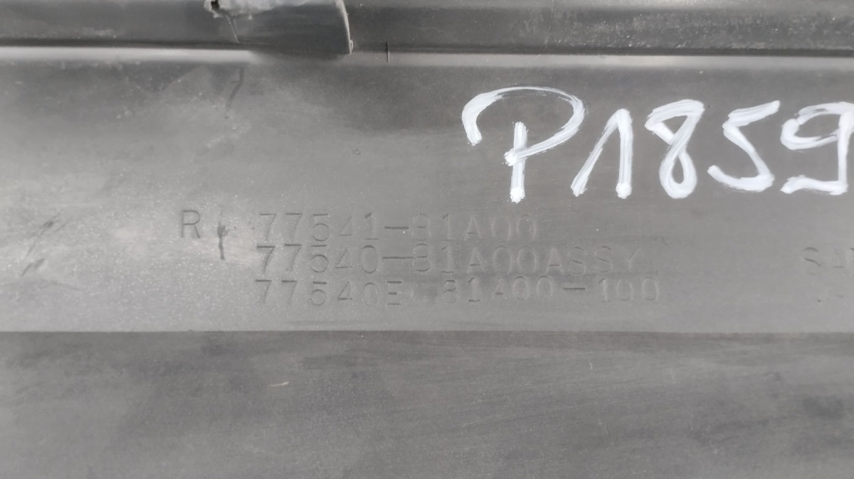 Lajsna praga desni Suzuki Jimny 3 III 98-18 nakładka