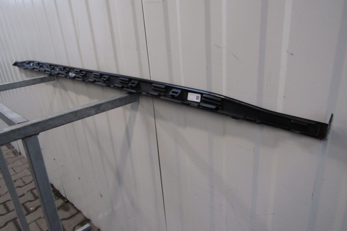 Lajsna praga lijeva VW Golf 8 5H0 R Line HB 19-