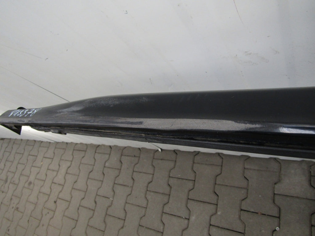 Lajsna praga lijeva VW Golf 8 5H0 R Line HB 19-