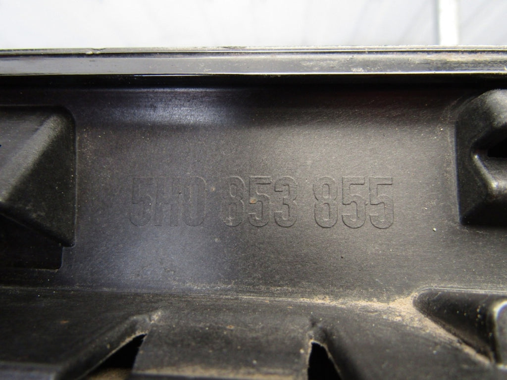 Lajsna praga lijeva VW Golf 8 5H0 R Line HB 19-