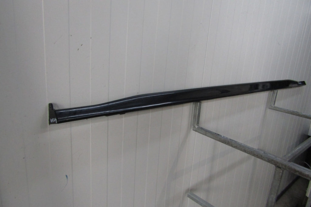 Lajsna praga lijeva VW Golf 8 5H0 R Line HB 19-