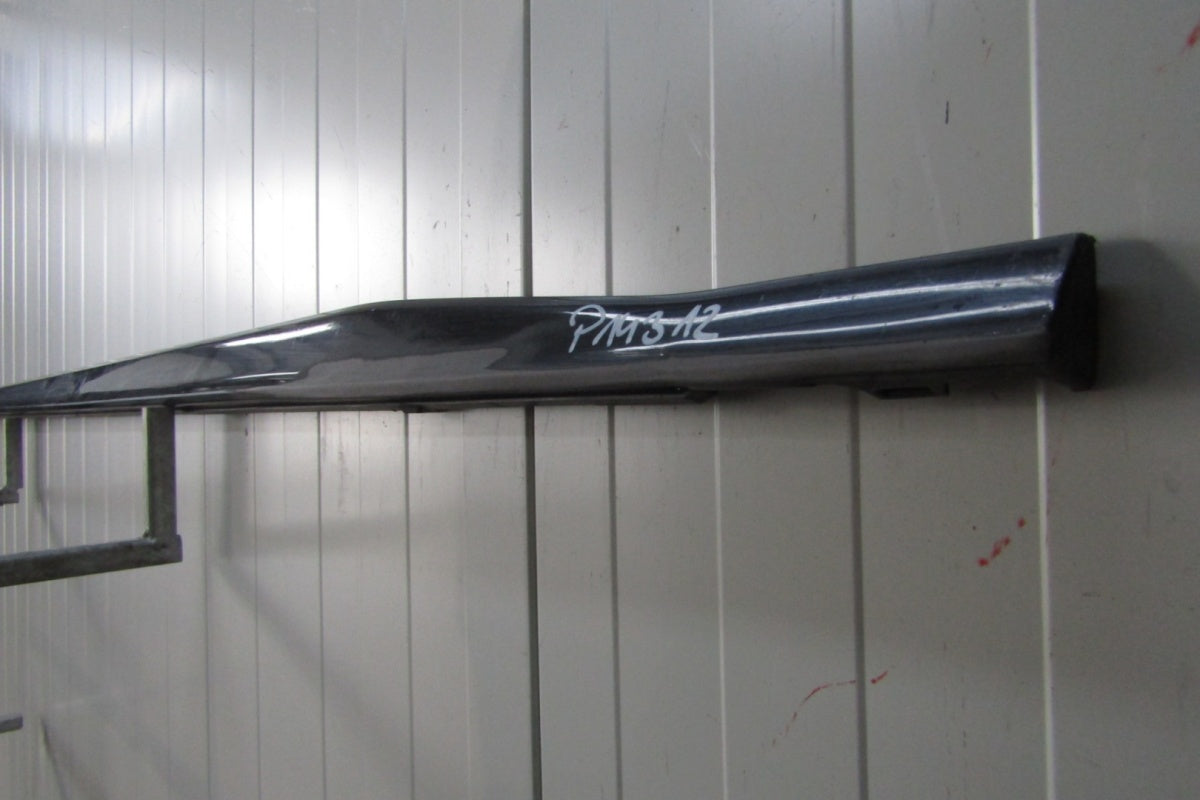 Lajsna praga lijeva VW Golf 8 5H0 R Line HB 19-