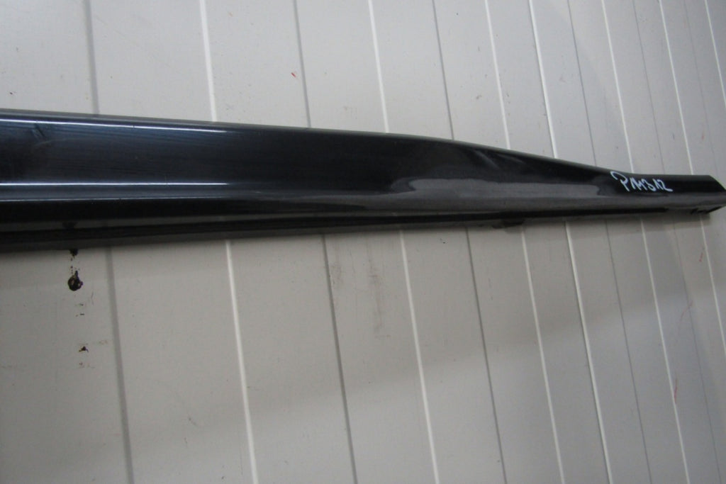 Lajsna praga lijeva VW Golf 8 5H0 R Line HB 19-