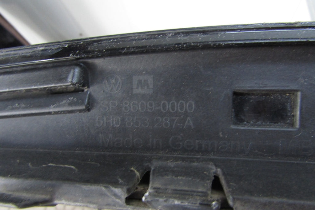 Lajsna praga lijeva VW Golf 8 5H0 R Line HB 19-