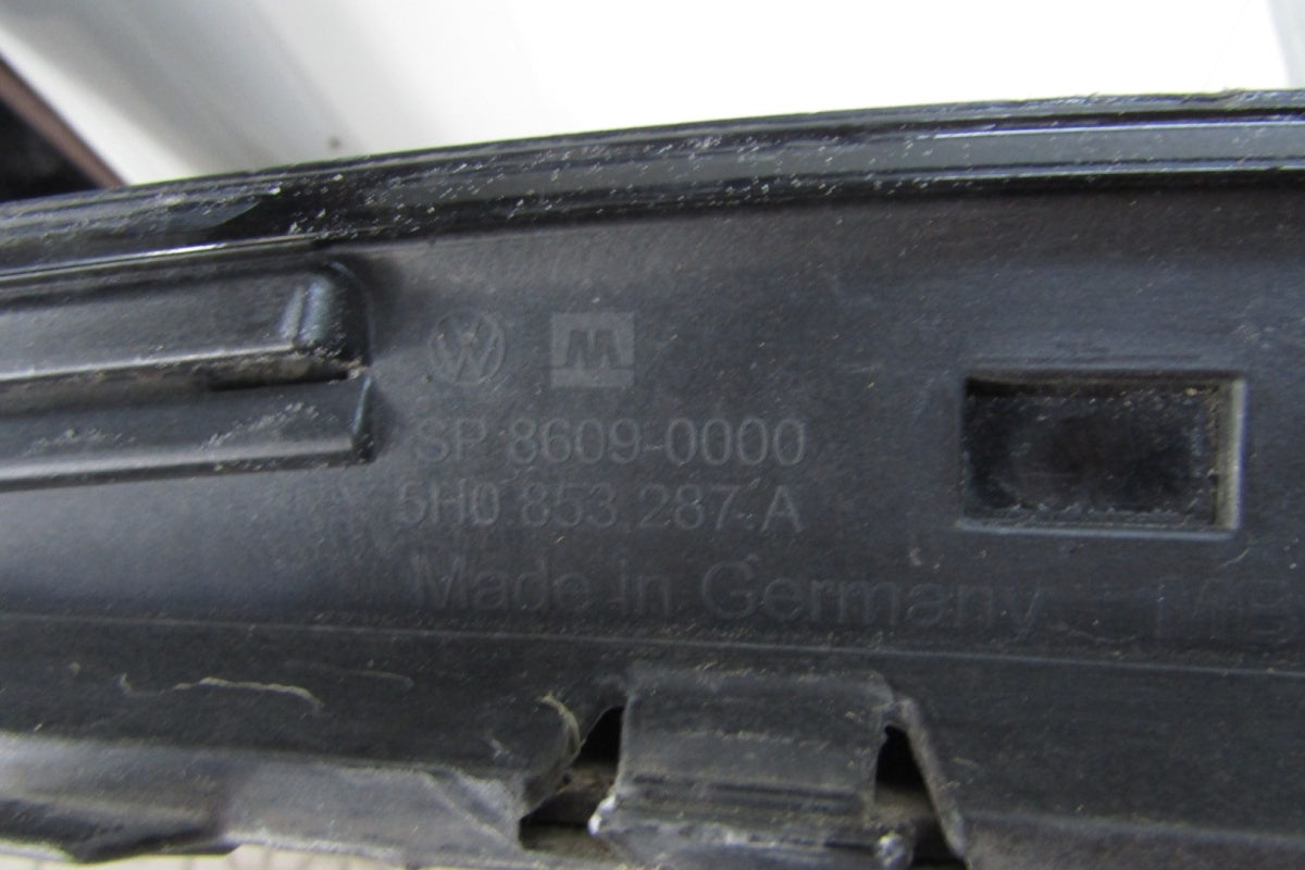 Lajsna praga lijeva VW Golf 8 5H0 R Line HB 19-